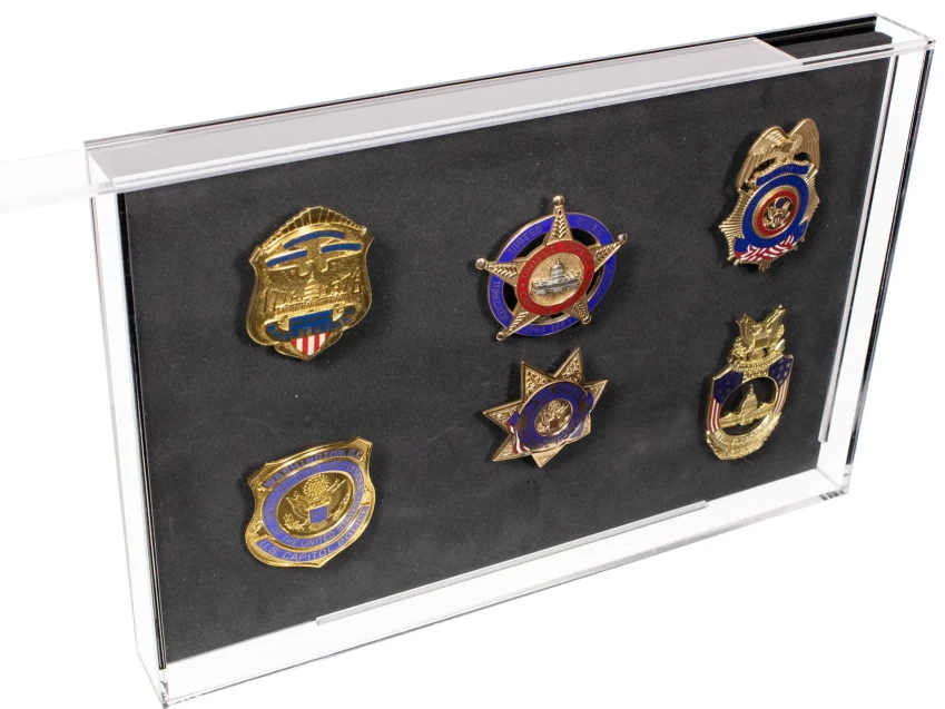 Aangepaste acryl badge-displayframes