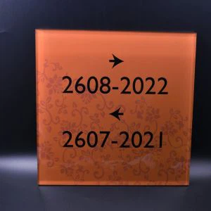 Chinese Leveranciers Lucite & Plexiglas & Perspex Schone Acryl Logo Blok Voor Ambachten